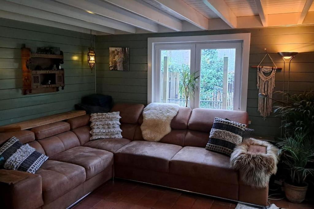 Comfortable Chalet In A Unique Location In Forest Essen Exterior photo