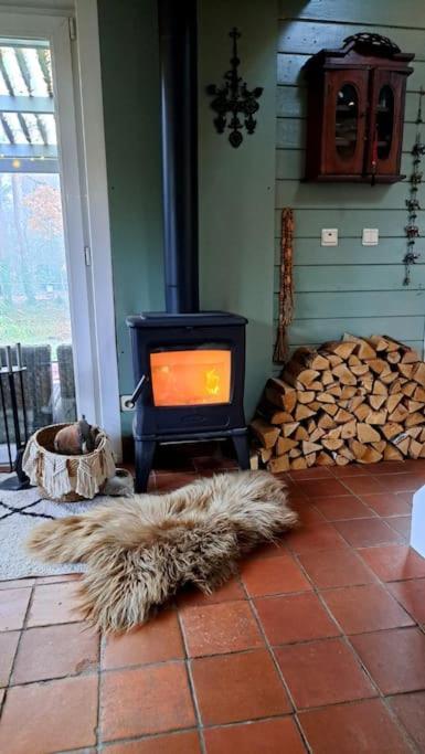 Comfortable Chalet In A Unique Location In Forest Essen Exterior photo